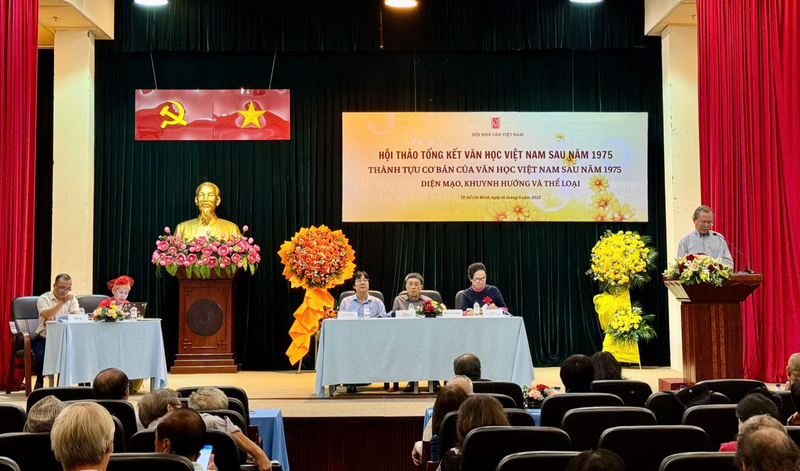 Tìm giải pháp phát triển nền Văn học Việt Nam trong giai đoạn mới - Ảnh 1.