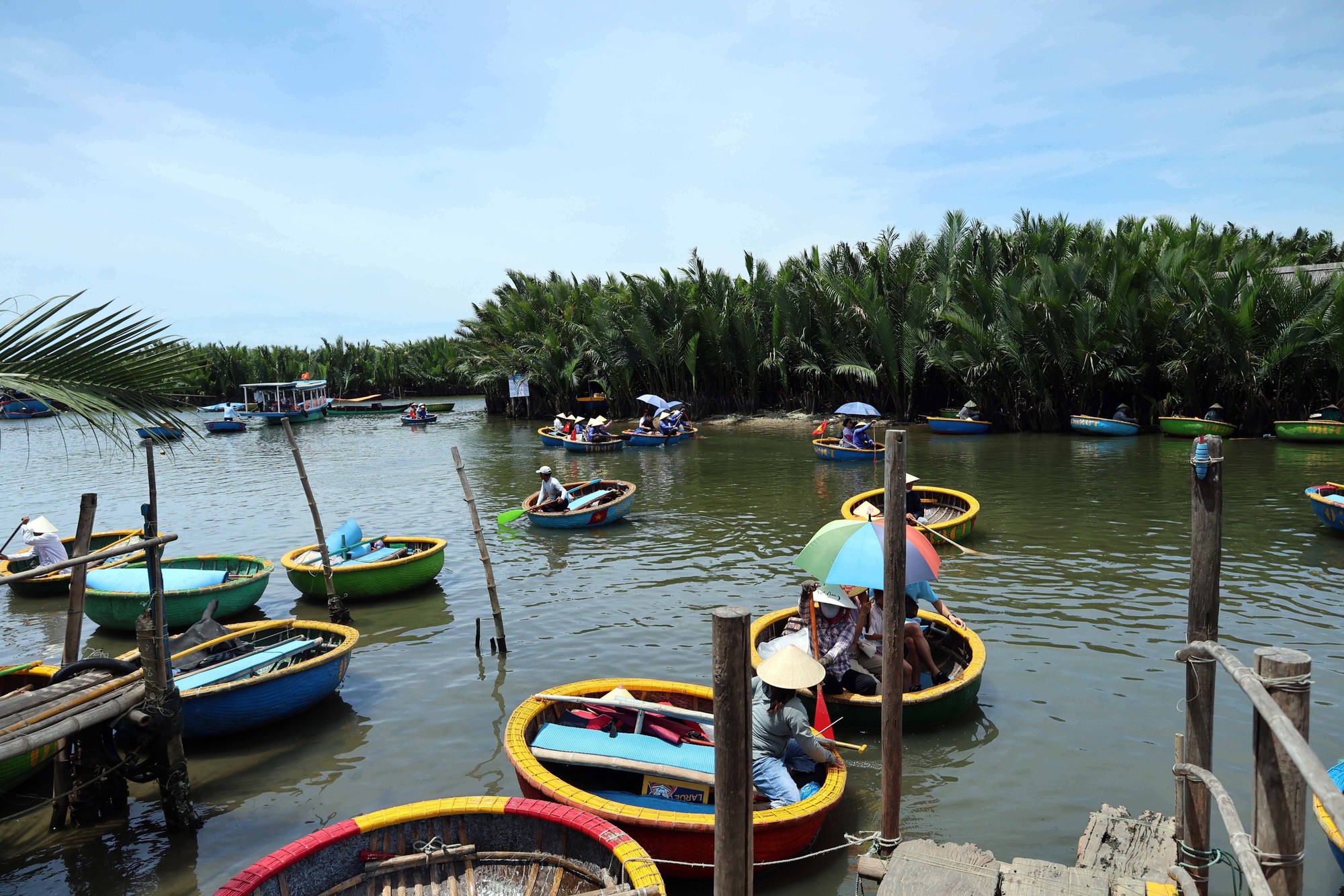 &quot;Mỏ vàng” của du lịch miền Trung: “Cửa ngõ” phô diễn văn hóa dân tộc ra thế giới - Ảnh 3.