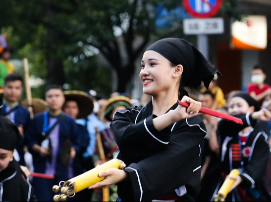 Toàn dân thi đua giữ gìn, phát huy bản sắc văn hóa dân tộc gắn với xây dựng đời sống văn hóa cơ sở: Xây dựng đời sống tinh thần phong phú - Ảnh 1. Toàn dân thi đua giữ gìn, phát huy bản sắc văn hóa dân tộc gắn với xây dựng đời sống văn hóa cơ sở: Xây dựng đời sống tinh thần phong phú - Ảnh 1.