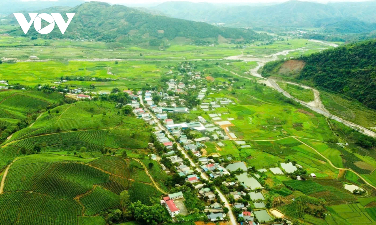 Du lịch Lai Châu kỳ vọng “cất cánh” từ những bản làng xanh - Ảnh 1. Du lịch Lai Châu kỳ vọng “cất cánh” từ những bản làng xanh - Ảnh 1.