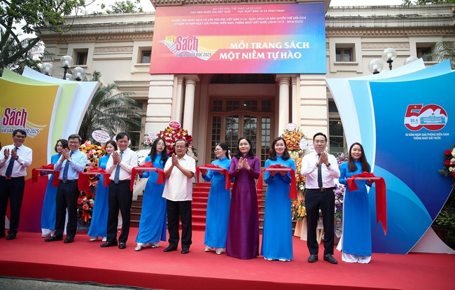 Thư viện Quốc gia Việt Nam: Tiếp tục thúc đẩy các phong trào thi đua yêu nước để xây dựng đơn vị trở thành thư viện hiện đại - Ảnh 1.