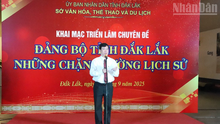 Khai mạc Triển lãm “Đảng bộ tỉnh Đắk Lắk-những chặng đường lịch sử” - Ảnh 3.