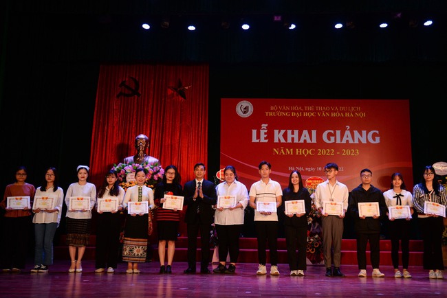 Lan tỏa phong trào thi đua yêu nước, từng bước đẩy mạnh chất lượng đào tạo tại Trường Đại học Văn hóa Hà Nội - Ảnh 1.