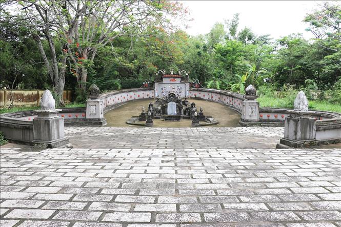 Phát huy tiềm năng văn hóa lịch sử trong sản phẩm du lịch - Ảnh 2.