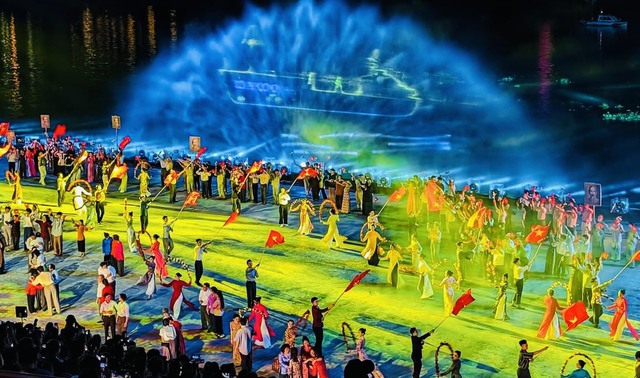 Lễ hội Sông nước Thành phố Hồ Chí Minh năm 2024 đoạt 2 giải Vàng IBA 2025 - Ảnh 1.
