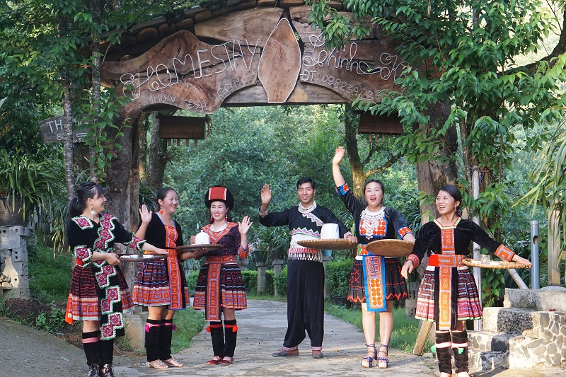 Lai Châu phát triển du lịch xanh, bền vững - Ảnh 3. Lai Châu phát triển du lịch xanh, bền vững - Ảnh 3.
