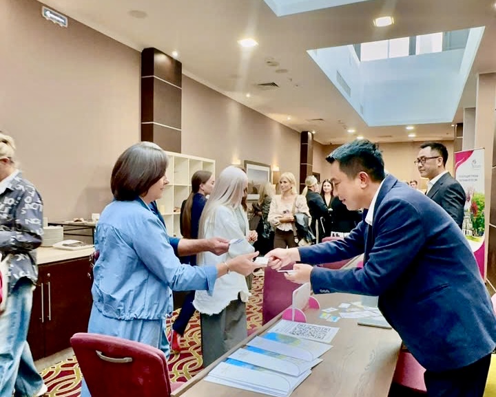 Xúc tiến du lịch Việt Nam tại Irkutsk - điểm kết nối chiến lược giữa Nga và châu Á - Ảnh 10. Xúc tiến du lịch Việt Nam tại Irkutsk - điểm kết nối chiến lược giữa Nga và châu Á - Ảnh 10.