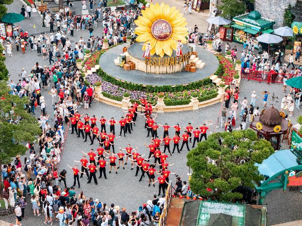 Sun Paradise Land ba miền hòa chung tự hào 80 năm Quốc khánh Việt Nam - Ảnh 6. Sun Paradise Land ba miền hòa chung tự hào 80 năm Quốc khánh Việt Nam - Ảnh 6.