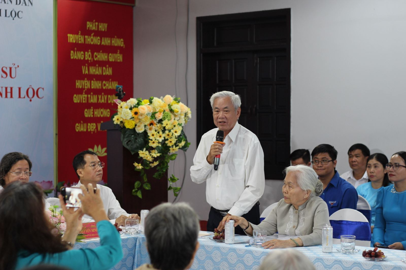 TP Hồ Chí Minh tri ân 32 dân công hỏa tuyến Mậu Thân - Ảnh 2.