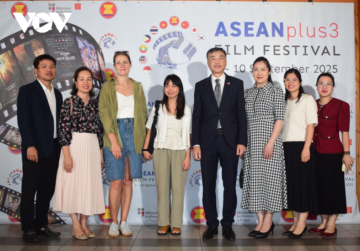 Khai mạc Liên hoan phim ASEAN+3 năm 2025 tại Cộng hòa Séc - Ảnh 3. Khai mạc Liên hoan phim ASEAN+3 năm 2025 tại Cộng hòa Séc - Ảnh 3.