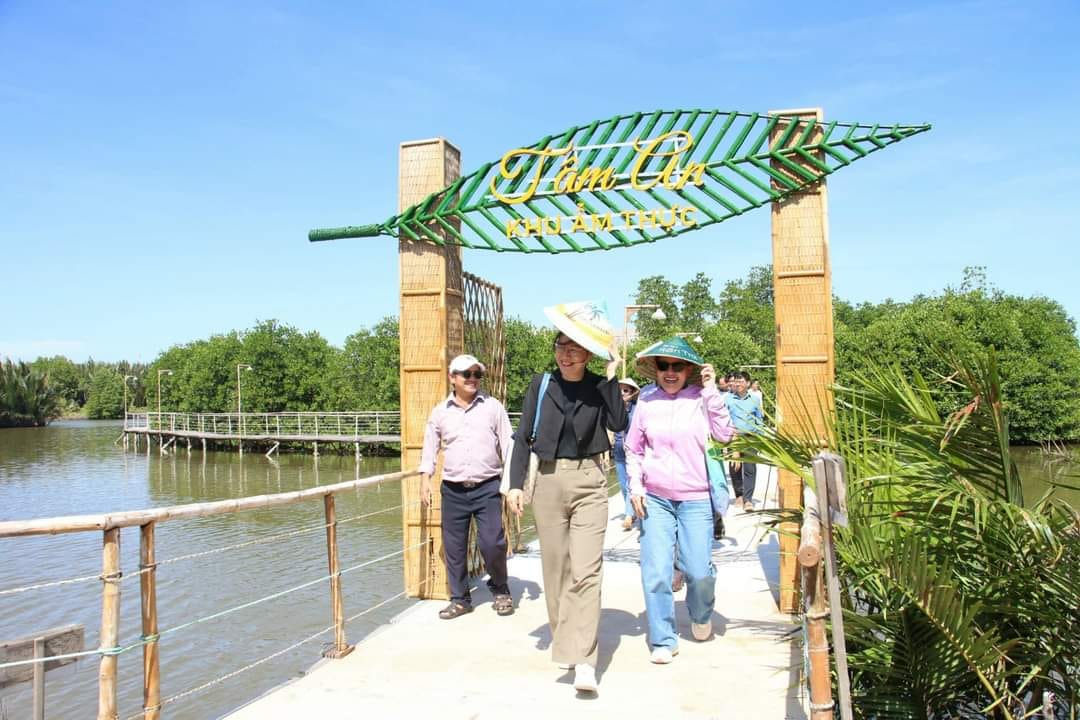 TP. Hồ Chí Minh khẳng định vai trò đầu tàu, tạo “cú hích” cho du lịch 6 vùng trọng điểm - Ảnh 3. TP. Hồ Chí Minh khẳng định vai trò đầu tàu, tạo “cú hích” cho du lịch 6 vùng trọng điểm - Ảnh 3.