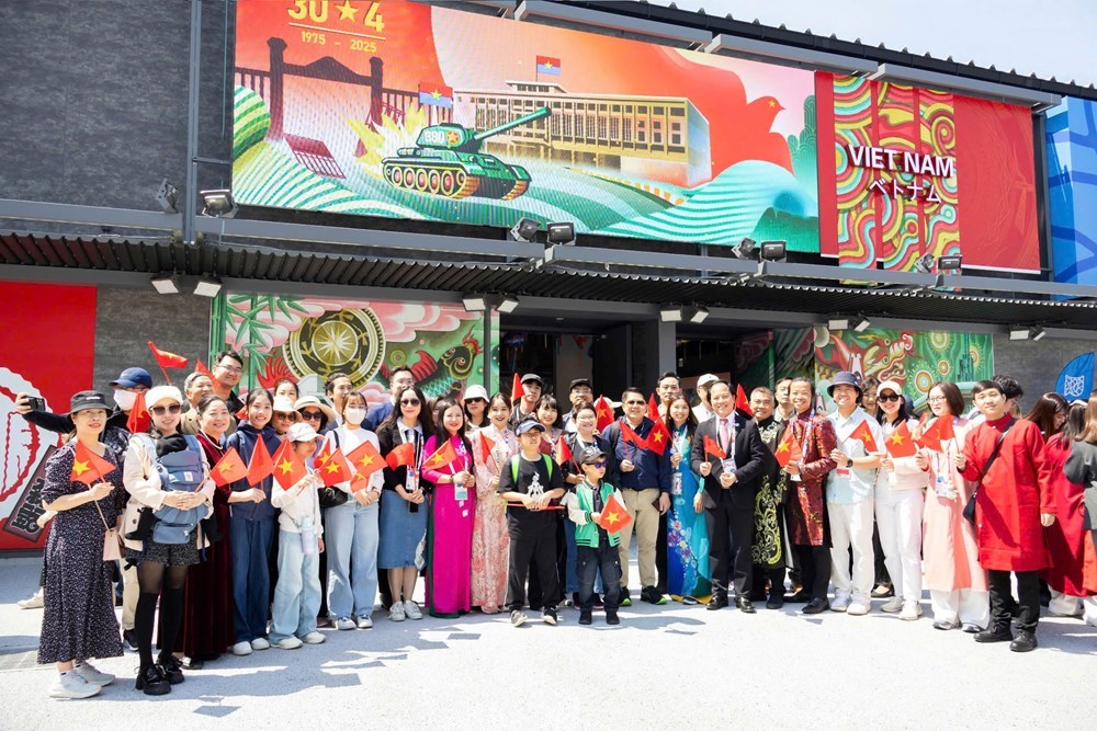 Văn hóa Việt rực rỡ tại xứ sở Mặt trời mọc - Ảnh 1. Văn hóa Việt rực rỡ tại xứ sở Mặt trời mọc - Ảnh 1.