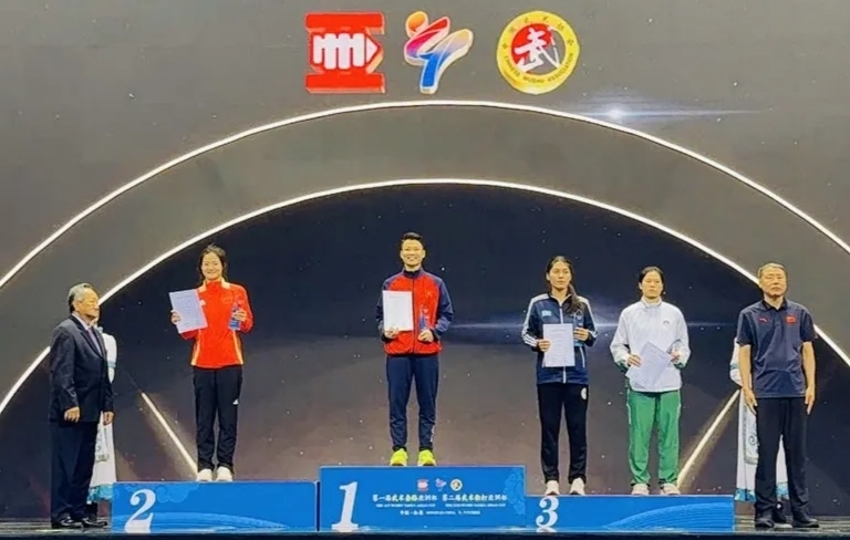Đội tuyển Wushu Việt Nam giành 02 HCV tại giải vô địch thế giới 2025 - Ảnh 1.