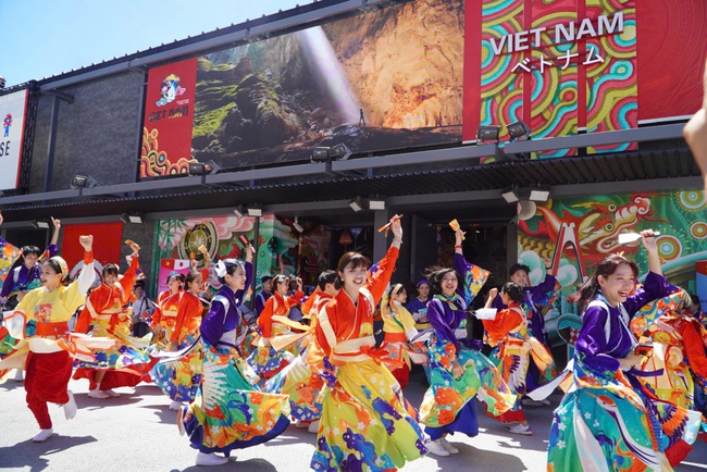 Ngày Quốc gia Việt Nam tại EXPO 2025: Giới thiệu văn hóa đặc sắc đến với bạn bè quốc tế - Ảnh 2. Ngày Quốc gia Việt Nam tại EXPO 2025: Giới thiệu văn hóa đặc sắc đến với bạn bè quốc tế - Ảnh 2.