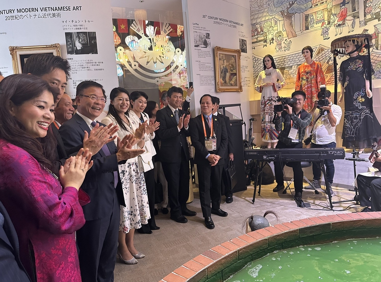 EXPO 2025のベトナム館は、ベトナム国民の文化的真髄、知性、そして願望が集まる場所です - 写真 1。 Nhà Triển lãm Việt Nam tại EXPO 2025 là nơi hội tụ tinh hoa văn hóa, trí tuệ và khát vọng vươn lên của dân tộc Việt Nam - Ảnh 1.