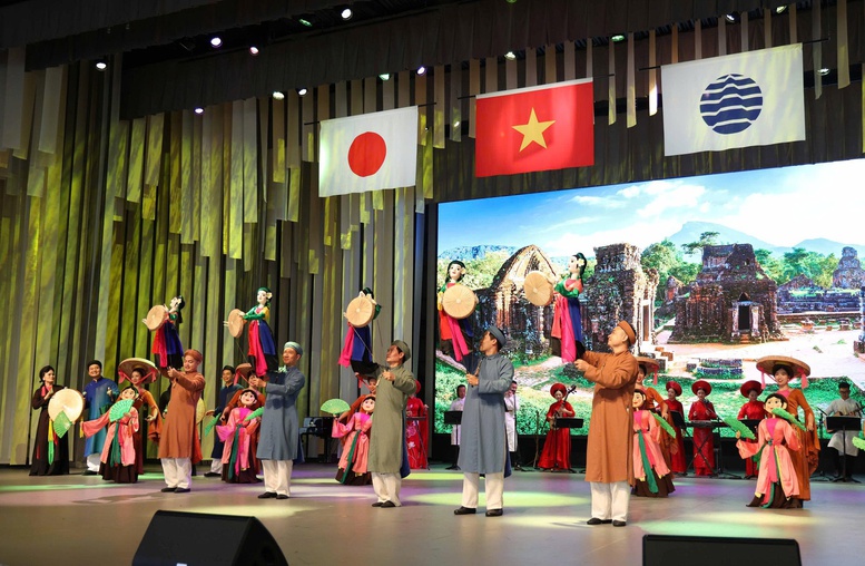 Khai mạc Ngày Quốc gia Việt Nam tại World EXPO Osaka 2025: Chia sẻ những câu chuyện đầy tự hào về đất nước Việt Nam - Ảnh 8. Khai mạc Ngày Quốc gia Việt Nam tại World EXPO Osaka 2025: Chia sẻ những câu chuyện đầy tự hào về đất nước Việt Nam - Ảnh 8.