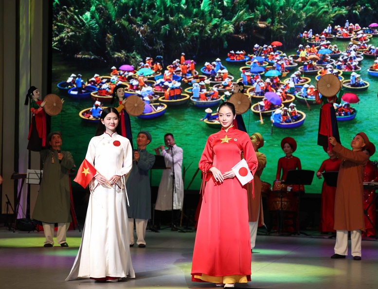 Khai mạc Ngày Quốc gia Việt Nam tại World EXPO Osaka 2025: Chia sẻ những câu chuyện đầy tự hào về đất nước Việt Nam - Ảnh 9. Khai mạc Ngày Quốc gia Việt Nam tại World EXPO Osaka 2025: Chia sẻ những câu chuyện đầy tự hào về đất nước Việt Nam - Ảnh 9.