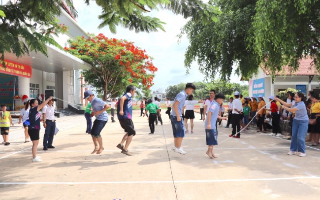 Phong trào xây dựng gia đình, ấp, khu phố văn hóa ở Tây Ninh đạt tỷ lệ trên 95%