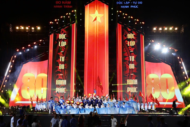 Đại hội XIV của Đảng: Xây dựng và phát triển văn hóa, con người Việt Nam tiếp tục được khẳng định là một trụ cột quan trọng - Ảnh 1.