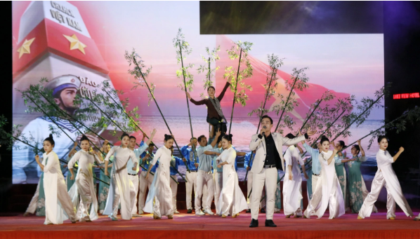 Ngành VHTTDL Phú Thọ: Tăng cường tuyên truyền các hoạt động mừng Xuân mới, mừng Đất nước đổi mới, mừng Đảng quang vinh - Ảnh 1. Ngành VHTTDL Phú Thọ: Tăng cường tuyên truyền các hoạt động mừng Xuân mới, mừng Đất nước đổi mới, mừng Đảng quang vinh - Ảnh 1.