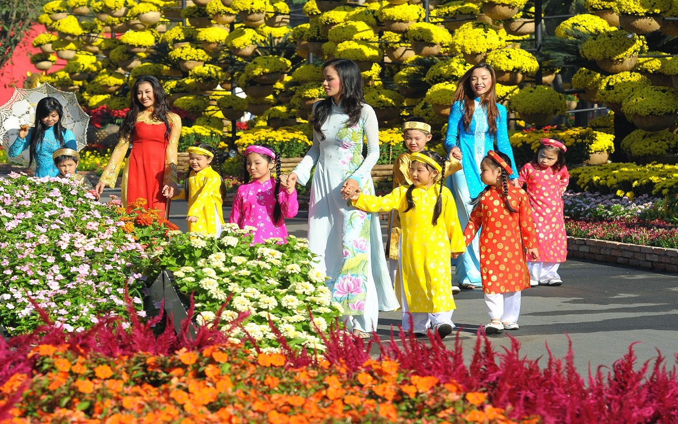 Tăng cường công tác quản lý, tổ chức các hoạt động VHTTDL phục vụ nhân dân đón Tết Bính Ngọ