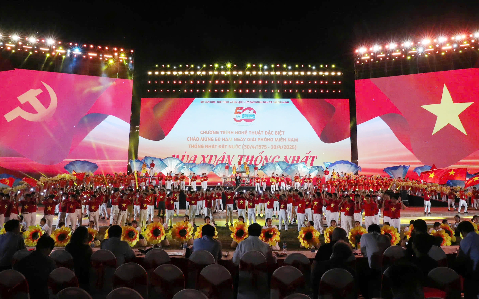 Tăng cường tuyên truyền kỷ niệm các ngày lễ lớn và sự kiện lịch sử quan trọng năm 2026