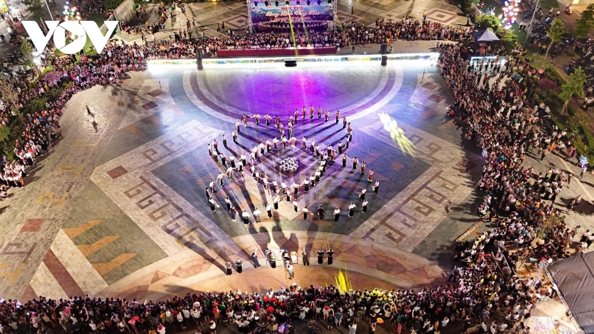 Du lịch Lào Cai: Biến di sản thành tài sản để đột phá - Ảnh 2.