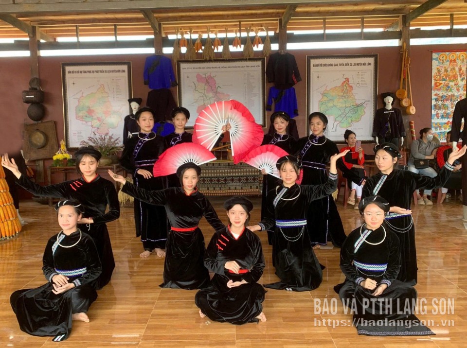 Lạng Sơn khơi nguồn lực cho du lịch cộng đồng - Ảnh 3.