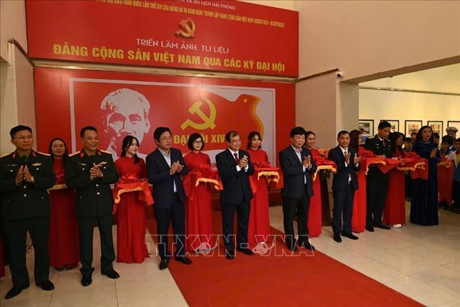 Sở VHTTDL Hải Phòng tổ chức Triển lãm ảnh "Đảng Cộng sản Việt Nam qua các kỳ Đại hội" - Ảnh 1.
