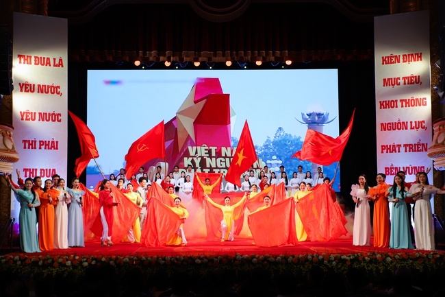 Cụm thi đua số 9 triển khai hiệu quả các mục tiêu, nhiệm vụ phát triển sự nghiệp Ngành VHTTDL - Ảnh 1.