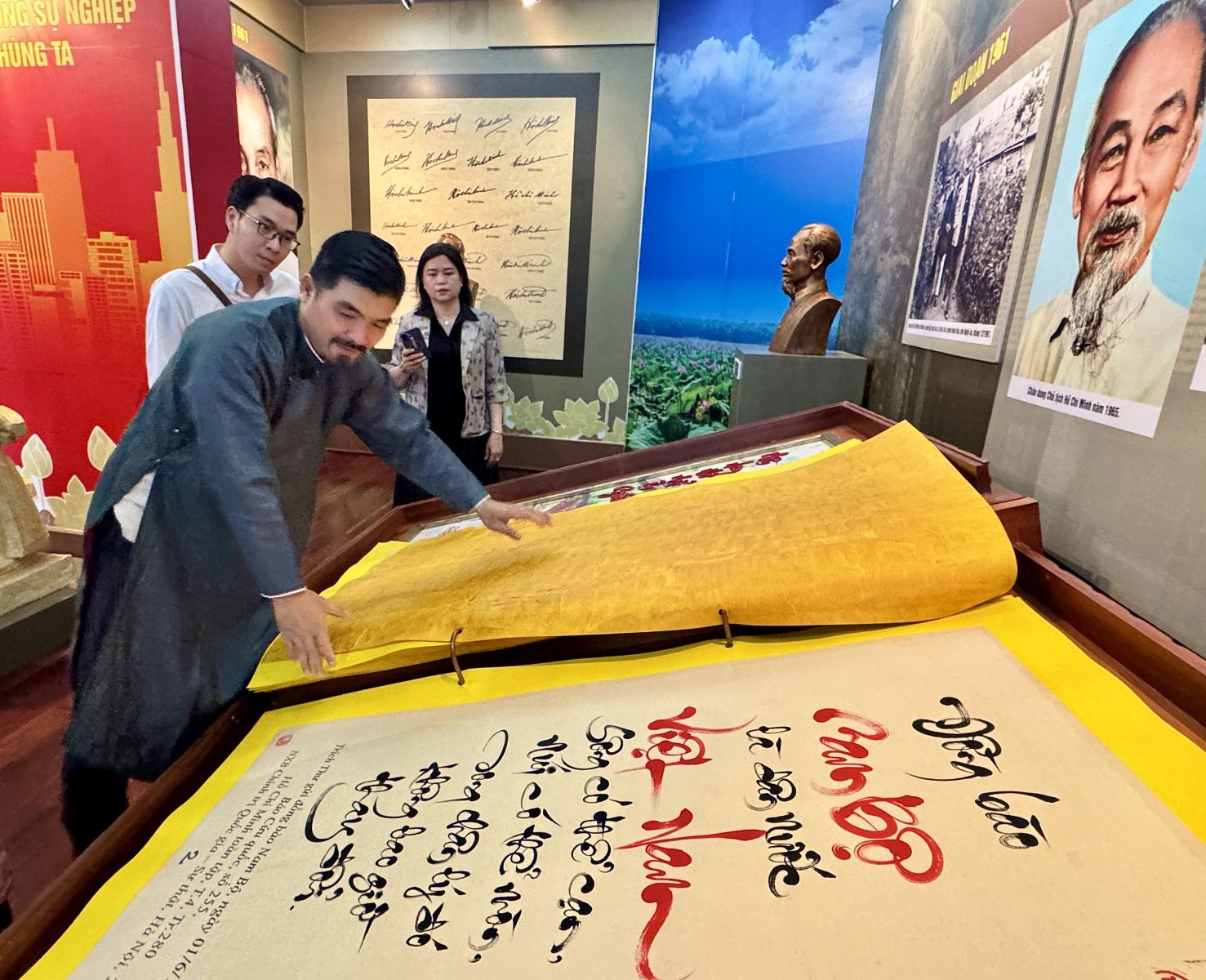 Văn nghệ sĩ TP Hồ Chí Minh hướng về Đại hội Đảng toàn quốc lần thứ XIV - Ảnh 3.