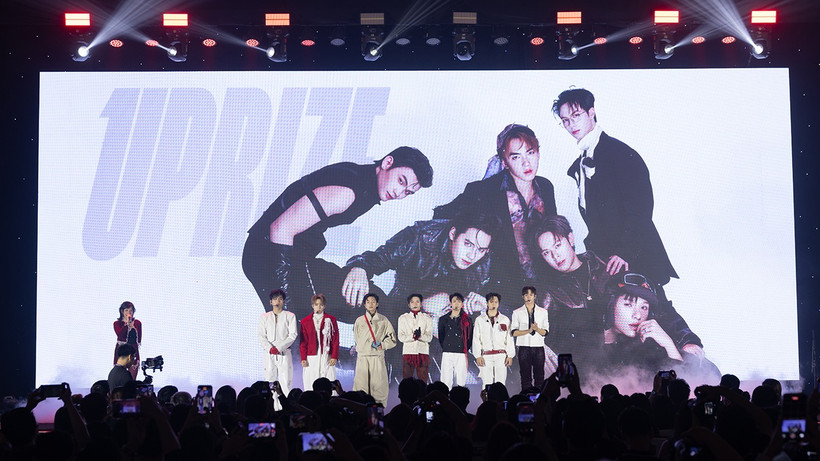 Cú hích chuyên nghiệp hóa âm nhạc Việt - Ảnh 1.