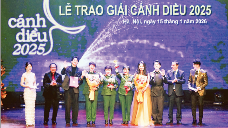 Giải thưởng Cánh Diều: Tìm lực đẩy mới cho điện ảnh - Ảnh 1. Giải thưởng Cánh Diều: Tìm lực đẩy mới cho điện ảnh - Ảnh 1.