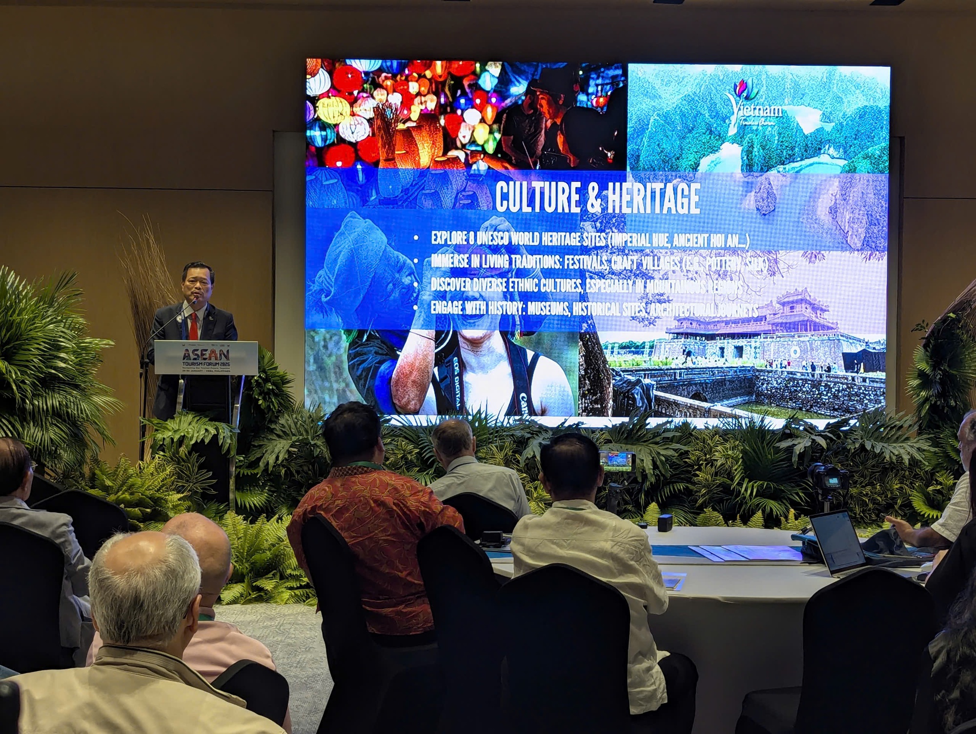 Du lịch Việt Nam quảng bá đậm nét tại hội chợ du lịch lớn nhất Đông Nam Á - Ảnh 5. Du lịch Việt Nam quảng bá đậm nét tại hội chợ du lịch lớn nhất Đông Nam Á - Ảnh 5.