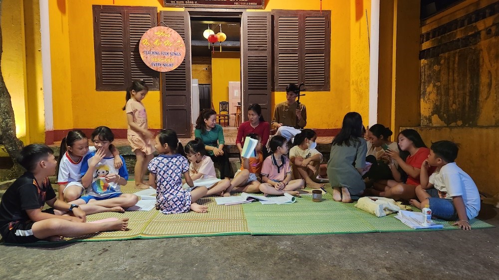 Vận dụng di sản cho phát triển công nghiệp văn hóa - Ảnh 1. Vận dụng di sản cho phát triển công nghiệp văn hóa - Ảnh 1.