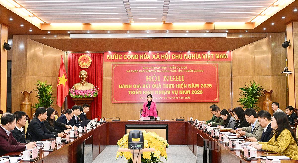 Tuyên Quang: Hội nghị Ban Chỉ đạo phát triển du lịch và Công viên địa chất Cao nguyên đá Đồng Văn - Ảnh 1. Tuyên Quang: Hội nghị Ban Chỉ đạo phát triển du lịch và Công viên địa chất Cao nguyên đá Đồng Văn - Ảnh 1.