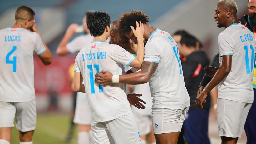 Xuân Son tỏa sáng, Nam Định tiến vào bán kết ASEAN Club Championship - Ảnh 1. Xuân Son tỏa sáng, Nam Định tiến vào bán kết ASEAN Club Championship - Ảnh 1.