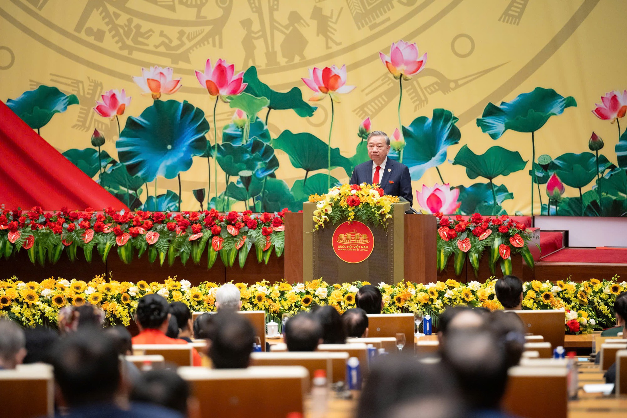 Tổng Bí thư Tô Lâm: Vai trò của Quốc hội trong kiến tạo thể chế phát triển có ý nghĩa đặc biệt quan trọng - Ảnh 2. Tổng Bí thư Tô Lâm: Vai trò của Quốc hội trong kiến tạo thể chế phát triển có ý nghĩa đặc biệt quan trọng - Ảnh 2.