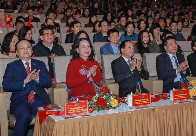 Khẳng định niềm tin son sắt với Đảng qua ngôn ngữ văn hóa nghệ thuật - Ảnh 1.