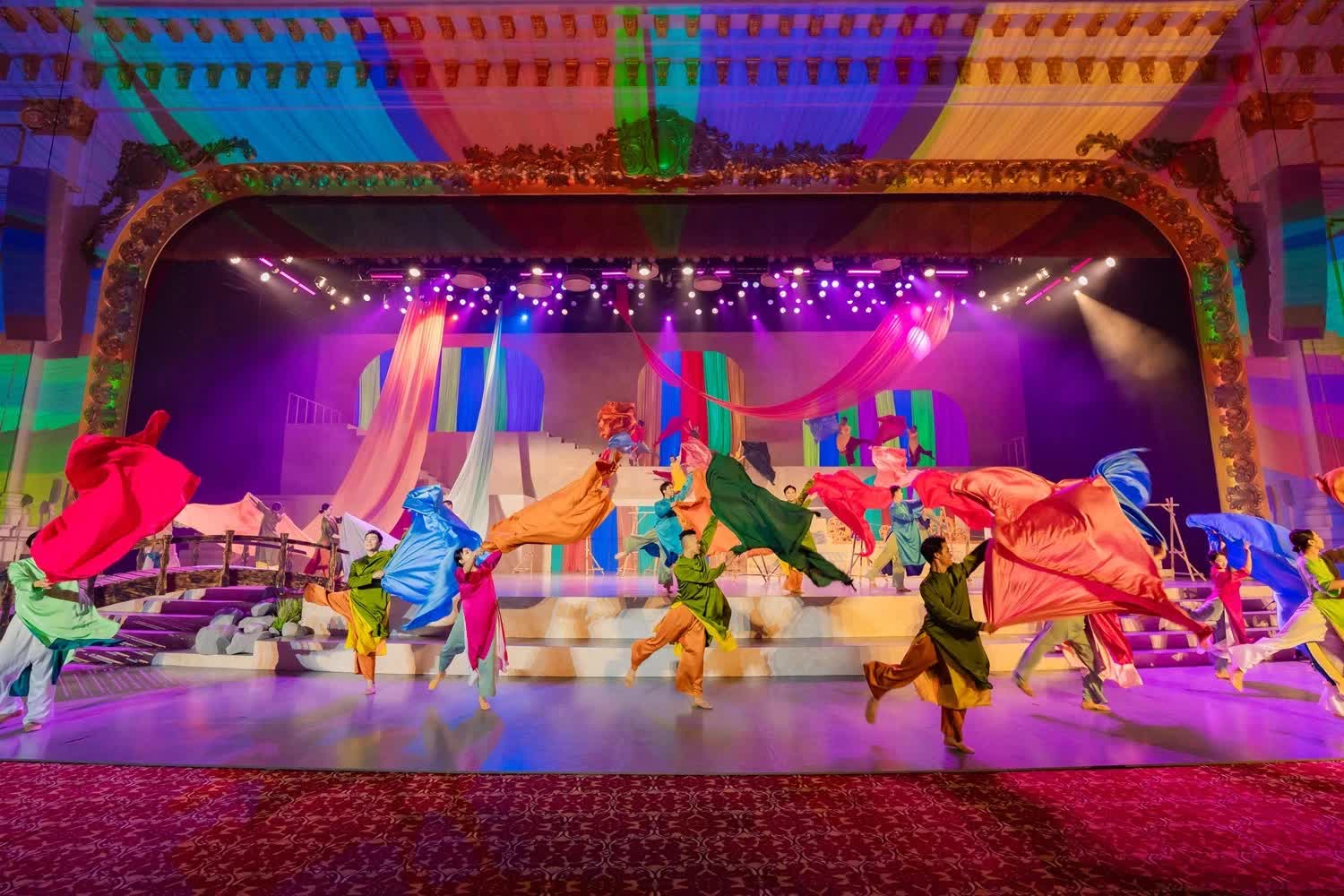 Năm 2026 du lịch Khánh Hòa phấn đấu đón 18,8 triệu lượt khách - Ảnh 3.