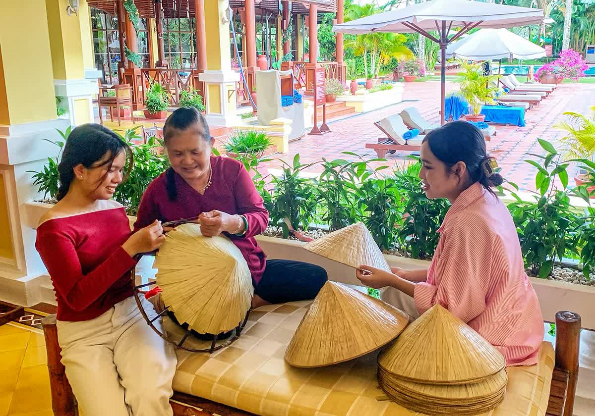 Du lịch Cần Thơ hướng đến phát triển ổn định và bền vững - Ảnh 1. Du lịch Cần Thơ hướng đến phát triển ổn định và bền vững - Ảnh 1.