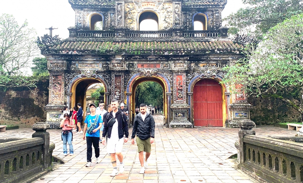 Huế khẳng định vai trò của du lịch trong chiến lược phát triển - Ảnh 1.