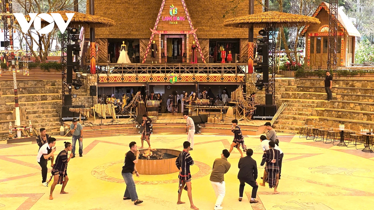 Lâm Đồng bảo tồn văn hóa các dân tộc bản địa ngay trong cuộc sống hàng ngày - Ảnh 2.