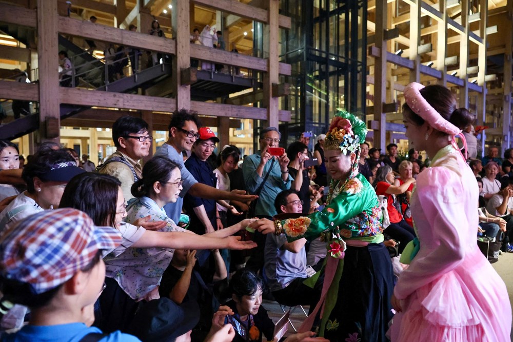 Dấu ấn nhiệm kỳ Đại hội XIII của Đảng: Văn hóa đối ngoại nổi lên như một trong những trụ cột hiệu quả về quan hệ quốc tế - Ảnh 7.