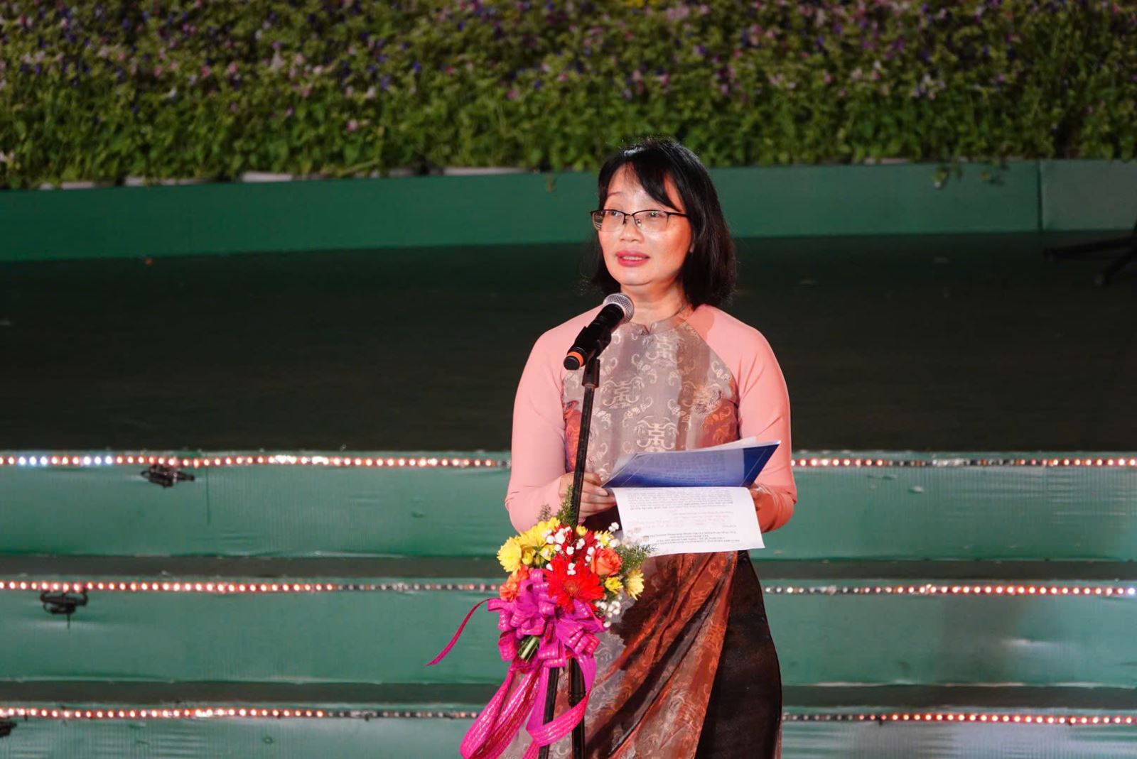 TP Hồ Chí Minh: Khai mạc Chợ hoa Xuân 'Trên bến dưới thuyền' Tết Bính Ngọ 2026 - Ảnh 5.