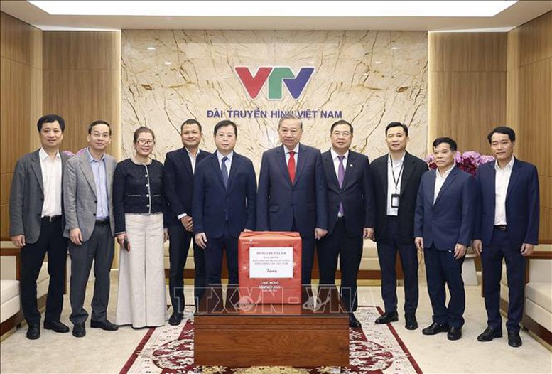 Tổng Bí thư Tô Lâm thăm, chúc Tết cán bộ, phóng viên VTV và VOV - Ảnh 6.