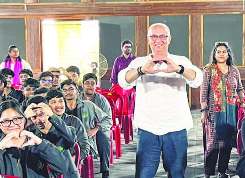 Người Việt Nam nhiều năng lượng tích cực từ chiều sâu văn hóa - Ảnh 1.