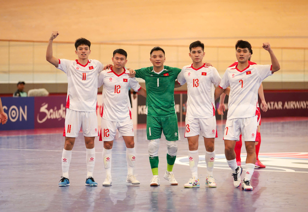 VCK Futsal châu Á 2026: Việt Nam chạm trán chủ nhà Indonesia tại tứ kết - Ảnh 1. VCK Futsal châu Á 2026: Việt Nam chạm trán chủ nhà Indonesia tại tứ kết - Ảnh 1.