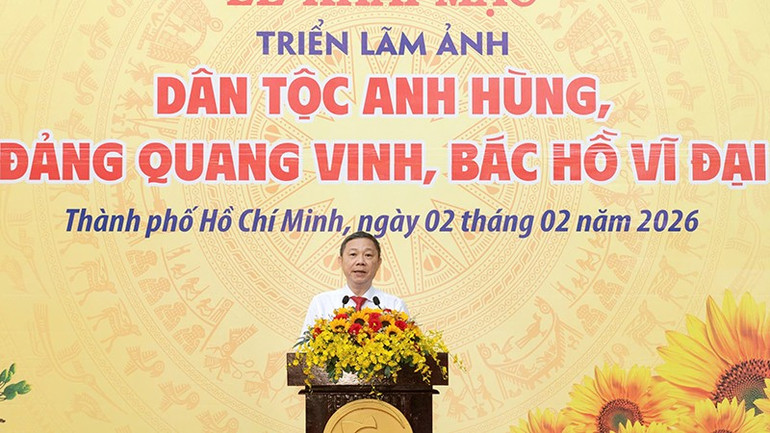 Thành phố Hồ Chí Minh triển lãm mừng 96 năm Ngày thành lập Đảng - Ảnh 2.