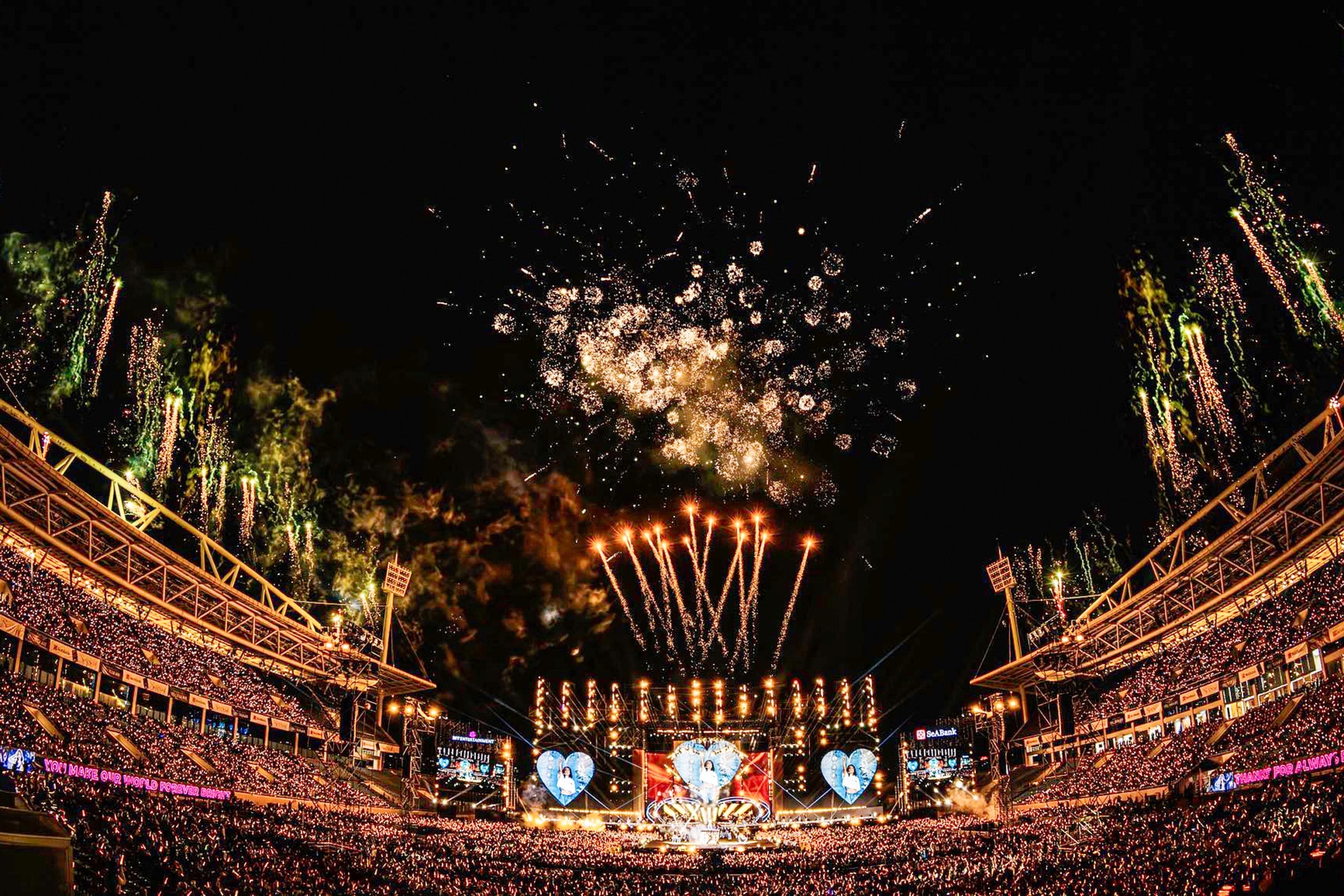 Hiện thực hóa mục tiêu trở thành trung tâm đại nhạc hội đẳng cấp - Ảnh 2. Hiện thực hóa mục tiêu trở thành trung tâm đại nhạc hội đẳng cấp - Ảnh 2.